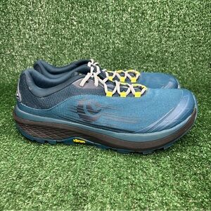 Topo Athleric Pursuit Trail Running Shoes Mens Size 9.5 Blue Navy Zero Drop